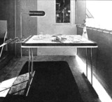 desk.jpgのサムネール画像