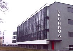 bauhaus1.jpgのサムネール画像