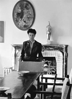 Peggy-Guggenheim-1958.jpg